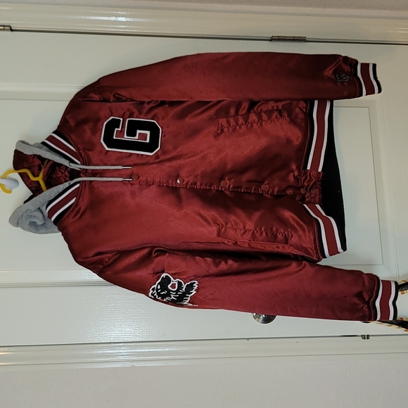 Warner Bros. Other - HARRY POTTER GRYFFINDOR JACKET SIZE MEDIUM